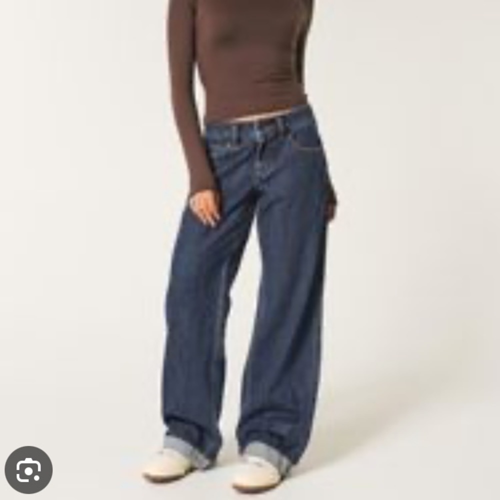Hollister Women's Low Rise Baggy Jeans 33L/16L NEW